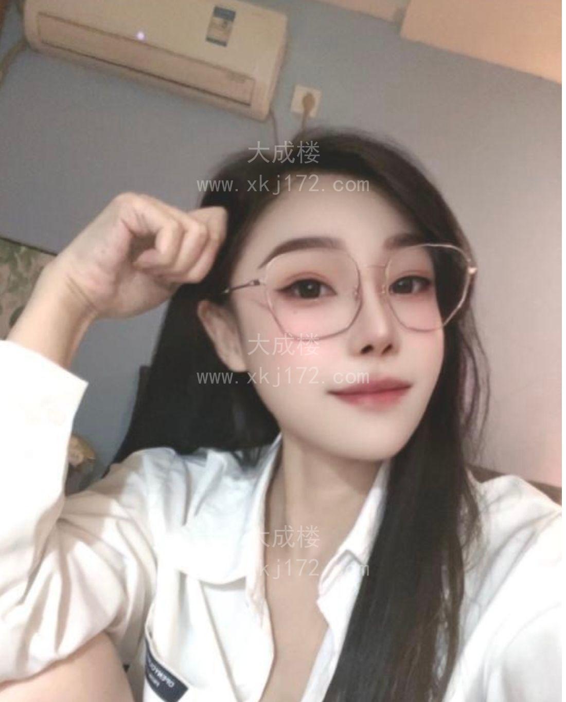 瑜伽老师小七