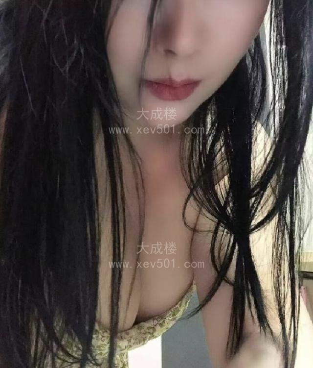 骚妇舌功厉害